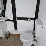 Appartement Mary Haus In Biebertal-bieber, 4 Und 8 Betten, 1 App, Mit 3 Zimmer, 6 Betten, Bad, 1 App, Mit 1 Zimmer, 2 Betten, Bad, Naehe Und Wetzlar, Mit Kueche, Wlan, Parkplatz *