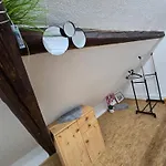 Mary Haus In Biebertal-bieber, 4 Und 8 Betten, 1 App, Mit 3 Zimmer, 6 Betten, Bad, 1 App, Mit 1 Zimmer, 2 Betten, Bad, Naehe Und Wetzlar, Mit Kueche, Wlan, Parkplatz *
